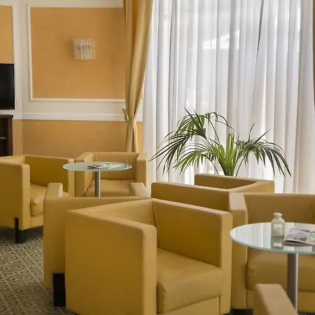 Hotel Grand