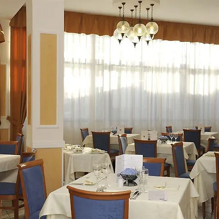 Grand Hotel 4*