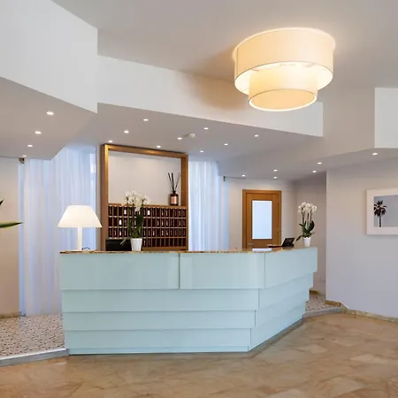 Grand Hotel 4*