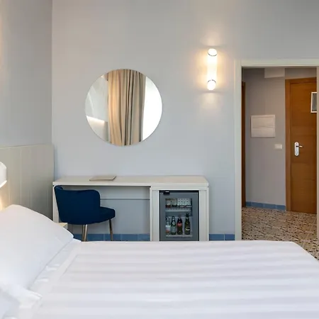 Hotel Grand 4*