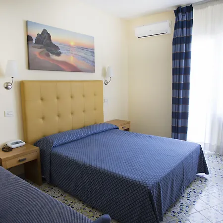 Grand Hotel 4*