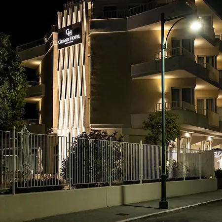 Grand 4* Forte dei Marmi