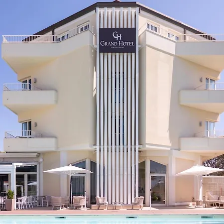 Grand 4* Forte dei Marmi
