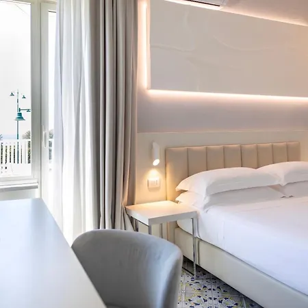 Grand Hotel 4*