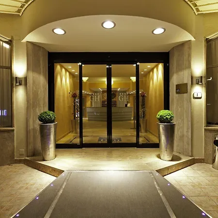 Grand Hotel