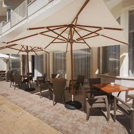 Grand Hotel 4*